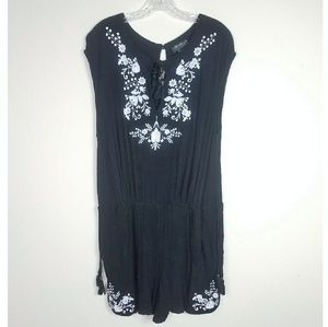 Forever 21 Plus Black Embroidered Romper Size 2X